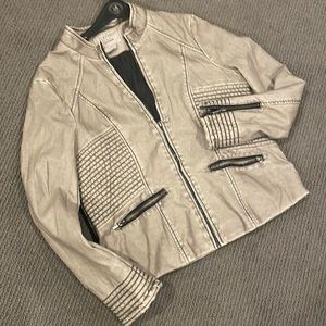 Large BKE women’s leather jacket